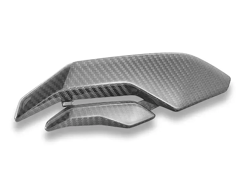 CRB187L – GLOSSY CARBON SIDE PANEL INFILL BMW S1000RR MY23