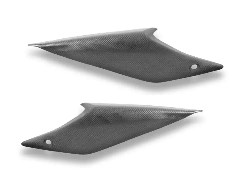 CRB211O – M937 CARBON TAIL SIDE COVERS