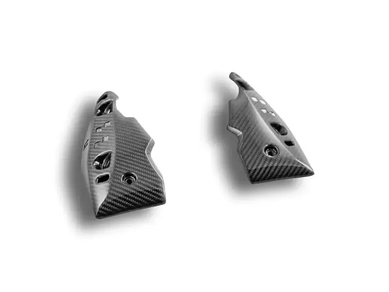 CRB68L – INTERNAL RADIATOR PANELS TRIUMPH ST GLOSSY CARBON SIDE PANELS
