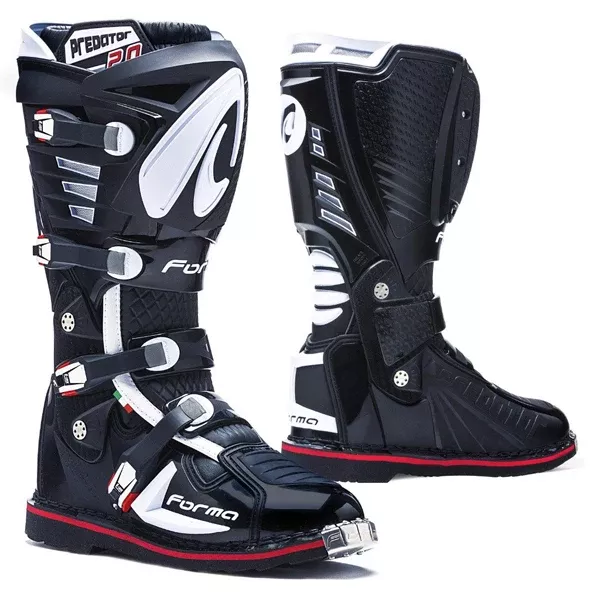 Forma - Predator 2.0 Boots
