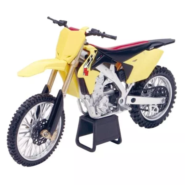NewRayToys - Suzuki Scale Model