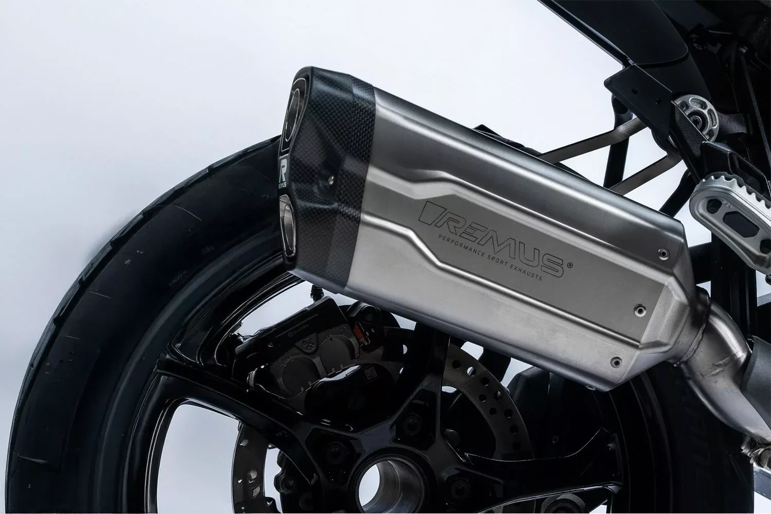 Remus - 8 2.0 Racing Slip-on Silencer for R 1300