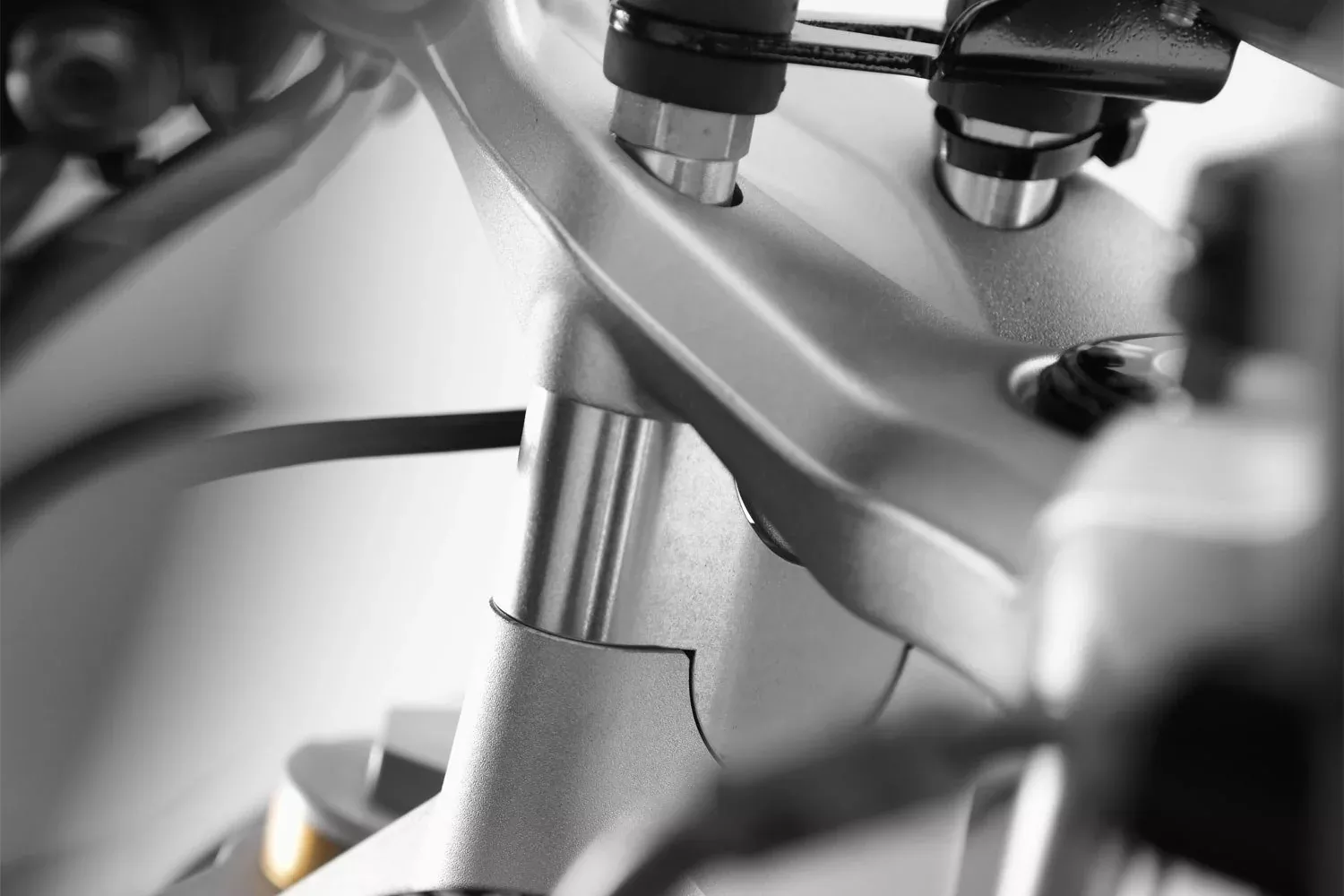 Wunderlich - Handlebar Riser For Models With OEM Navigation System